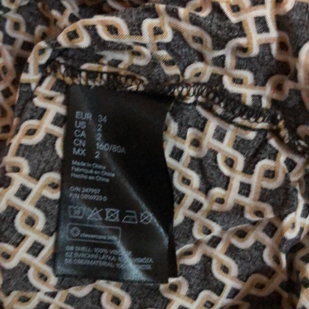 H&M women’s blouse with matching scarve sz 2 - Picture 9 of 9